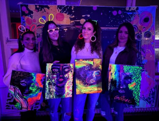 Neon Night: Paint in the Dark in Karlsruhe 🎨✨